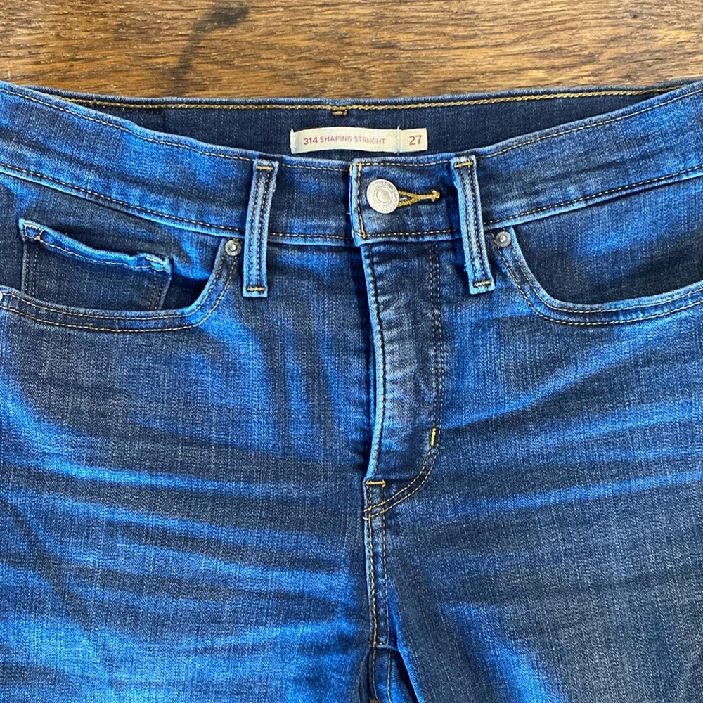 Women’s Levi’s 314 Shaping Straight leg jeans